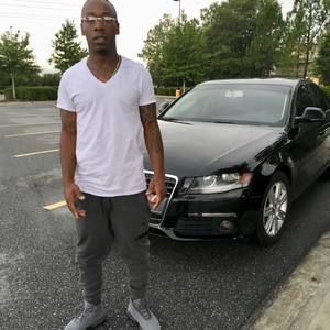 Meet your Posher, Derrick